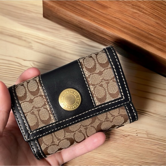 EUC Coach Vintage Monogrammed leather trim bifold wallet - Picture 2 of 6